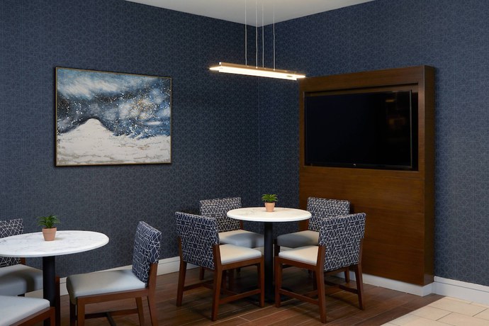 Imagen de los interiores del Hotel Courtyard By Marriott Los Angeles Lax/century Boulevard. Foto 15