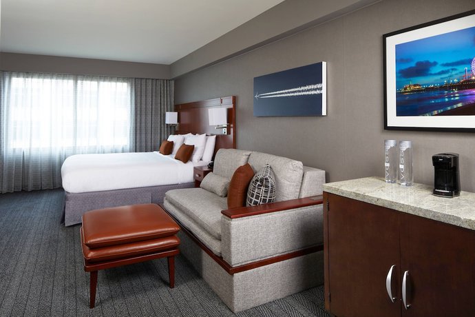 Imagen de la habitación del Hotel Courtyard By Marriott Los Angeles Lax/century Boulevard. Foto 7