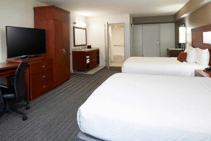 Imagen de la habitación del Hotel Courtyard By Marriott Los Angeles Lax/century Boulevard. Foto 8