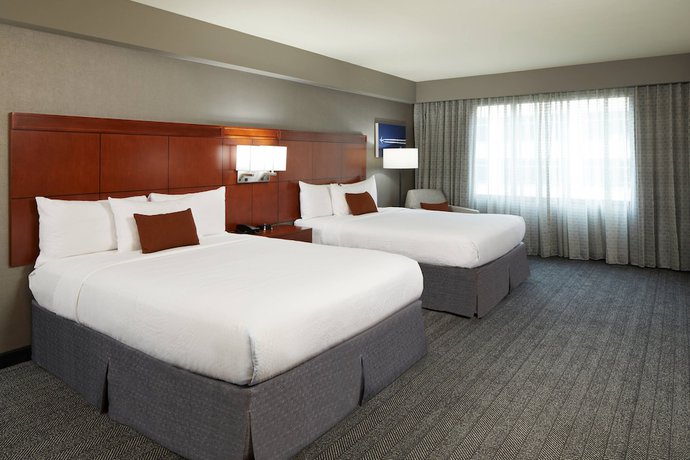Imagen de la habitación del Hotel Courtyard By Marriott Los Angeles Lax/century Boulevard. Foto 10