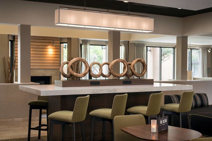 Imagen de la habitación del Hotel Courtyard By Marriott Los Angeles Torrance Palos Verdes. Foto 10