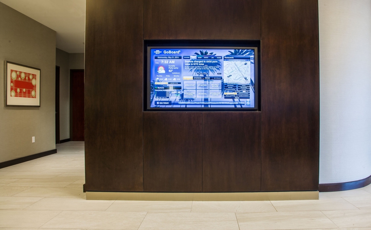 Imagen de los interiores del Hotel Courtyard By Marriott Los Angeles Westside. Foto 11