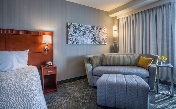 Imagen de los interiores del Hotel Courtyard By Marriott Los Angeles Westside. Foto 13
