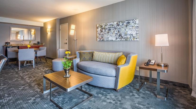 Imagen de los interiores del Hotel Courtyard By Marriott Los Angeles Westside. Foto 14