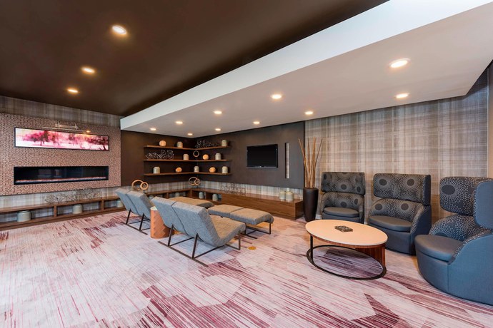 Imagen de los interiores del Hotel Courtyard By Marriott Louisville Downtown. Foto 15