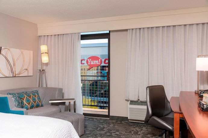 Imagen de la habitación del Hotel Courtyard By Marriott Louisville Downtown. Foto 10
