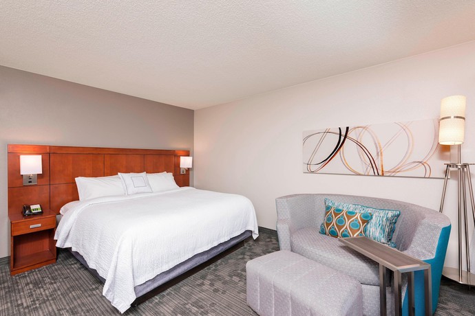 Imagen de la habitación del Hotel Courtyard By Marriott Louisville Downtown. Foto 11