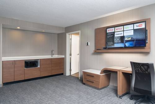 Imagen de la habitación del Hotel Courtyard By Marriott Lynchburg. Foto 7