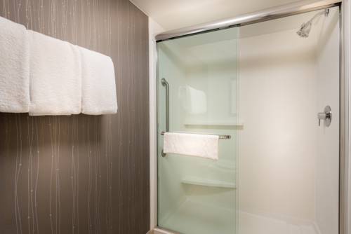 Imagen de la habitación del Hotel Courtyard By Marriott Lynchburg. Foto 12