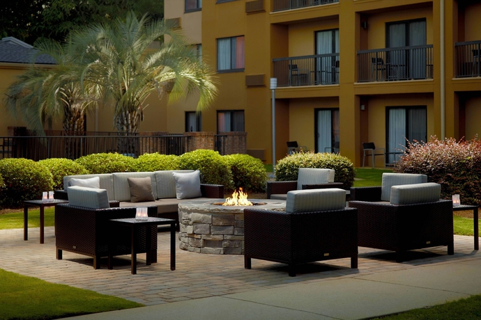 Imagen general del Hotel Courtyard By Marriott Macon. Foto 4