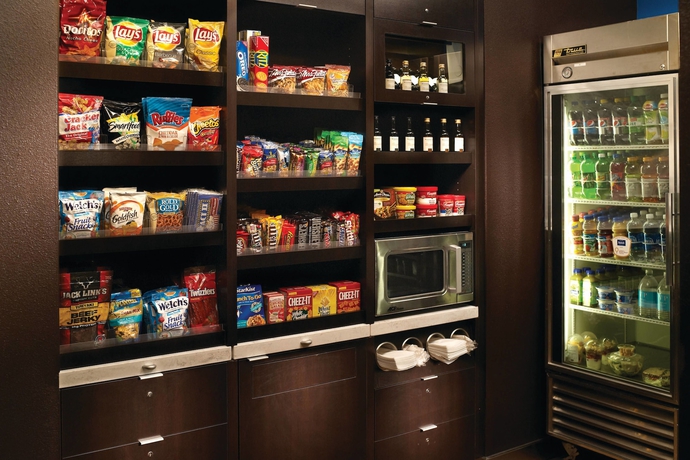 Imagen del bar/restaurante del Hotel Courtyard By Marriott Macon. Foto 12