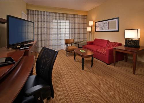 Imagen de la habitación del Hotel Courtyard By Marriott Mahwah. Foto 9