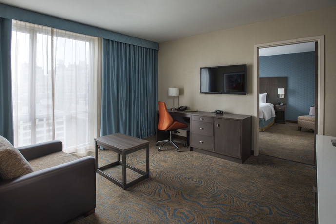 Imagen de los interiores del Hotel Courtyard By Marriott Manhattan Chelsea. Foto 15