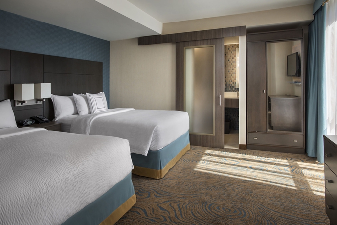 Imagen de la habitación del Hotel Courtyard By Marriott Manhattan Chelsea. Foto 11