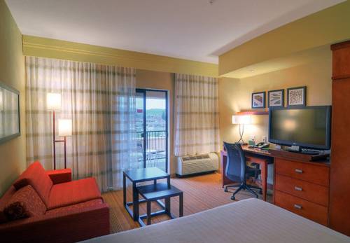 Imagen de la habitación del Hotel Courtyard By Marriott Medford Airport. Foto 6