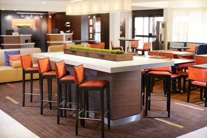 Imagen del bar/restaurante del Hotel Courtyard By Marriott Medical Center San Antonio. Foto 2