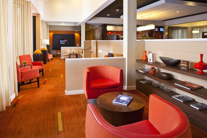 Imagen de los interiores del Hotel Courtyard By Marriott Memphis Airport. Foto 17