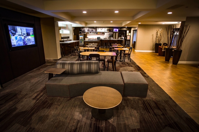 Imagen de los interiores del Hotel Courtyard By Marriott Memphis East/bill Morris Parkway. Foto 16