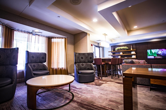 Imagen de los interiores del Hotel Courtyard By Marriott Memphis East/bill Morris Parkway. Foto 17