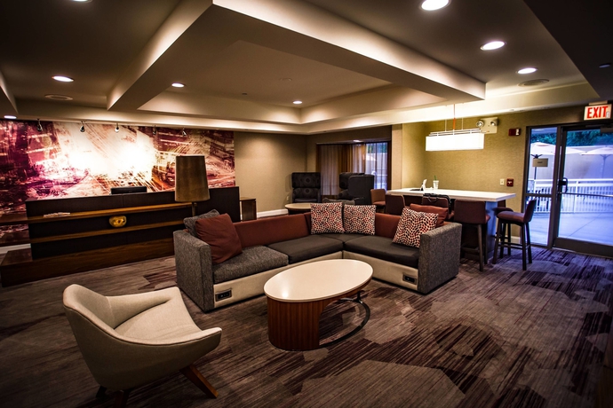 Imagen de los interiores del Hotel Courtyard By Marriott Memphis East/bill Morris Parkway. Foto 19