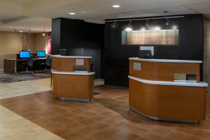 Imagen de los interiores del Hotel Courtyard By Marriott Memphis East/park Avenue. Foto 17