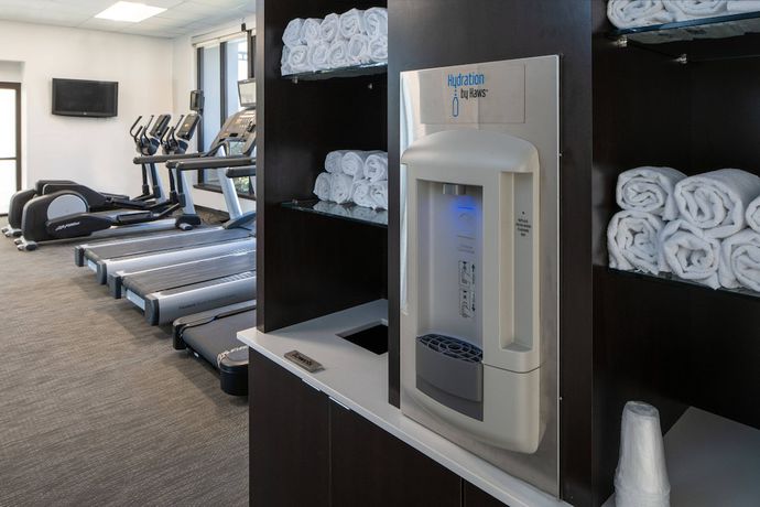 Imagen de los interiores del Hotel Courtyard By Marriott Memphis East/park Avenue. Foto 18
