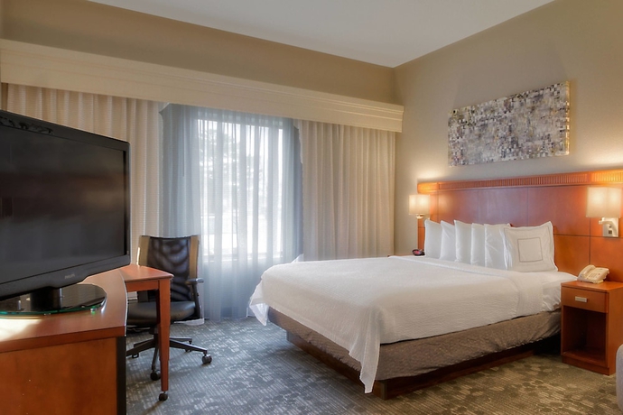 Imagen de la habitación del Hotel Courtyard By Marriott Memphis Germantown. Foto 12