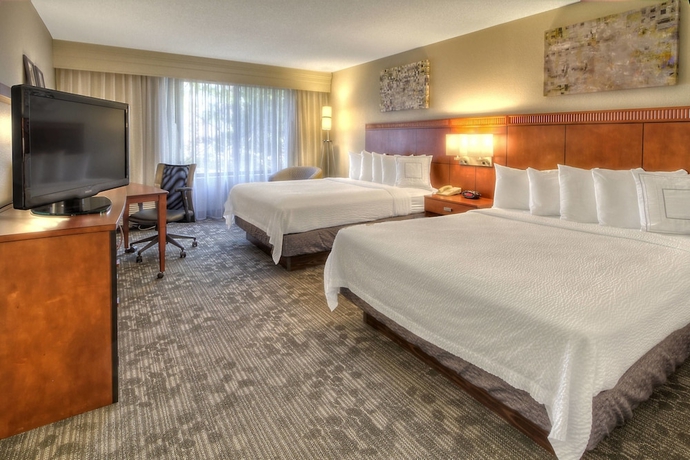 Imagen de la habitación del Hotel Courtyard By Marriott Memphis Germantown. Foto 16