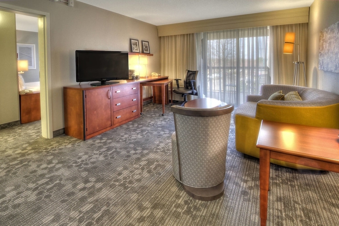 Imagen de la habitación del Hotel Courtyard By Marriott Memphis Germantown. Foto 17