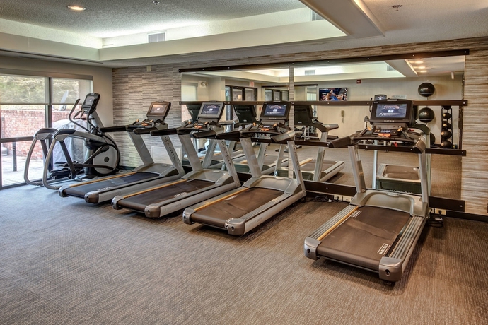 Imagen de los interiores del Hotel Courtyard By Marriott Memphis Germantown. Foto 18