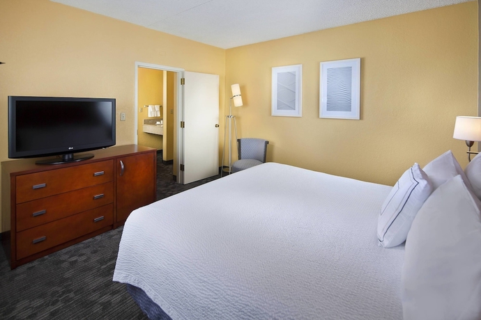 Imagen de la habitación del Hotel Courtyard By Marriott Miami Airport West/doral. Foto 17
