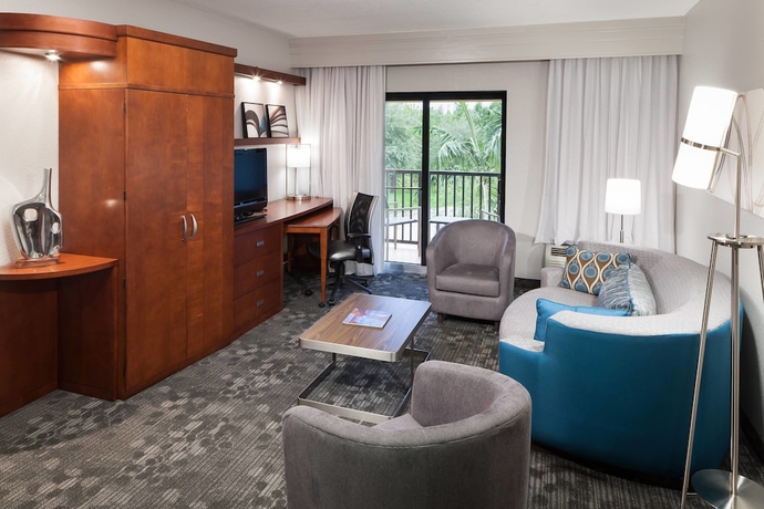 Imagen de la habitación del Hotel Courtyard By Marriott Miami At Dolphin Mall. Foto 12