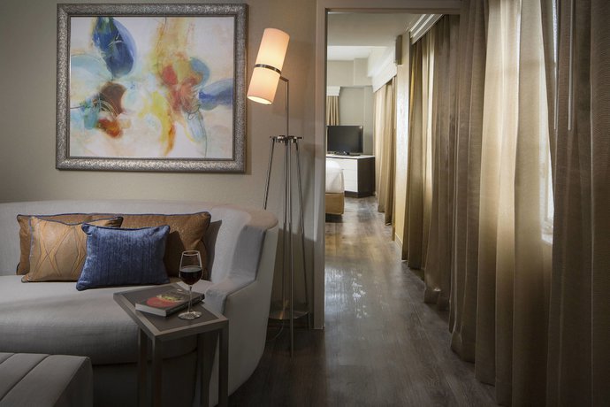 Imagen de la habitación del Hotel Courtyard By Marriott Miami Beach-south Beach. Foto 10