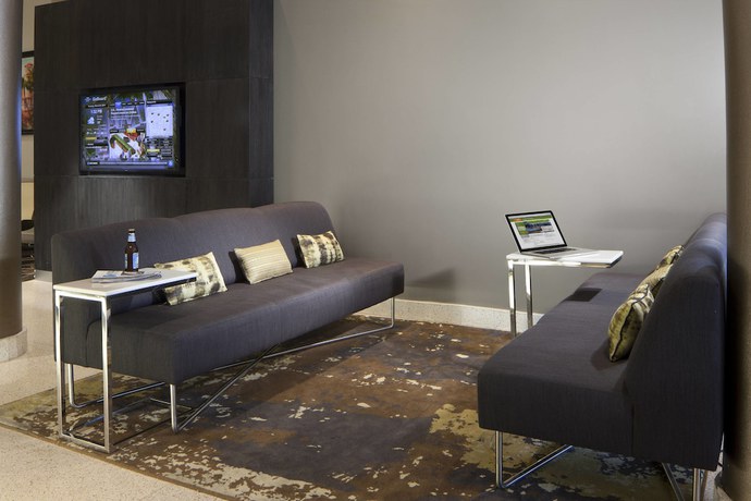 Imagen de los interiores del Hotel Courtyard By Marriott Miami Beach-south Beach. Foto 14