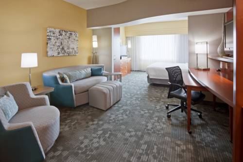 Imagen de la habitación del Hotel Courtyard By Marriott Minneapolis Maple Grove/arbor Lakes. Foto 8