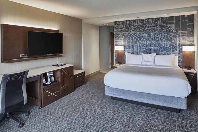 Imagen de la habitación del Hotel Courtyard By Marriott Minneapolis West. Foto 8