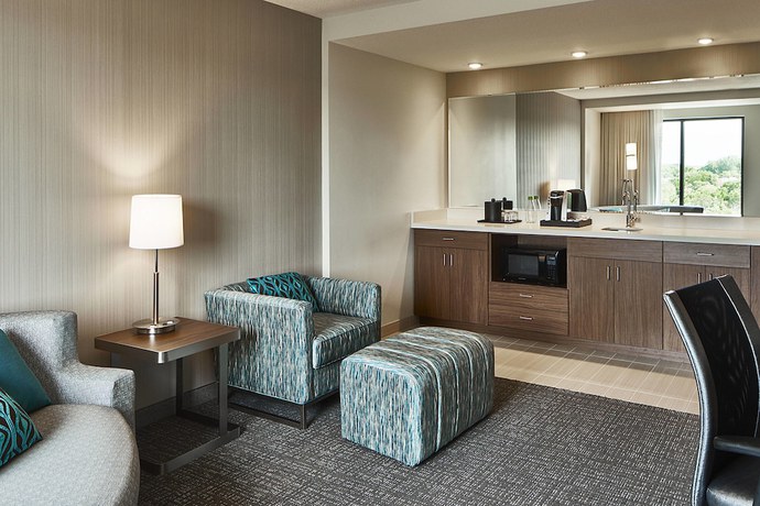Imagen de la habitación del Hotel Courtyard By Marriott Minneapolis West. Foto 9