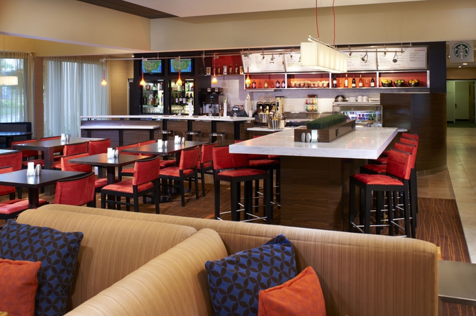 Imagen del bar/restaurante del Hotel Courtyard By Marriott Minneapolis-st. Paul Airport. Foto 3