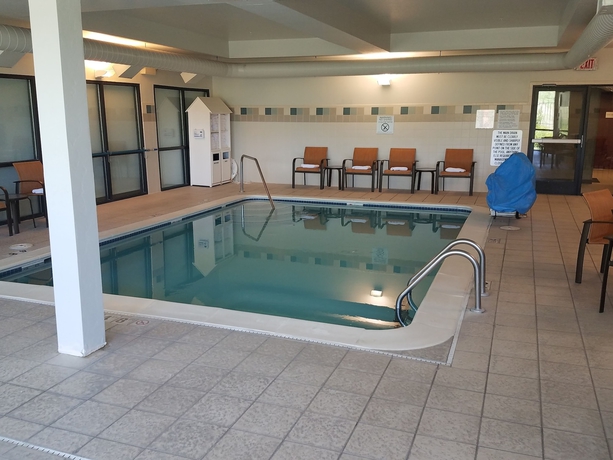 Imagen de la piscina del Hotel Courtyard By Marriott Missoula. Foto 19
