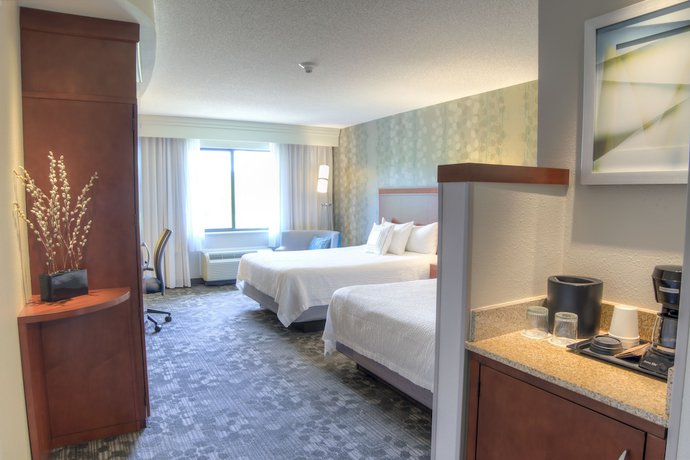 Imagen de la habitación del Hotel Courtyard By Marriott Mobile Daphne/eastern Shore. Foto 11