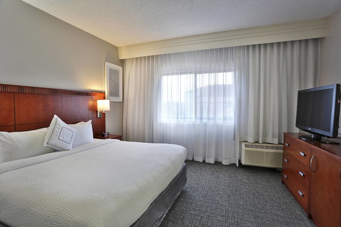 Imagen de la habitación del Hotel Courtyard By Marriott Montgomery. Foto 5