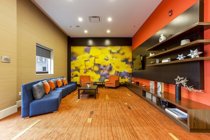 Imagen de los interiores del Hotel Courtyard By Marriott Montreal West Island/baie D'urfe. Foto 16