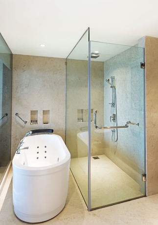 Imagen de la habitación del Hotel Courtyard By Marriott Mumbai International Airport. Foto 7