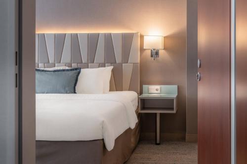 Imagen de la habitación del Hotel Courtyard By Marriott Munich City Center. Foto 10