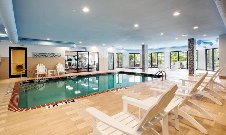 Imagen de la piscina del Hotel Courtyard By Marriott Myrtle Beach Barefoot Landing. Foto 15