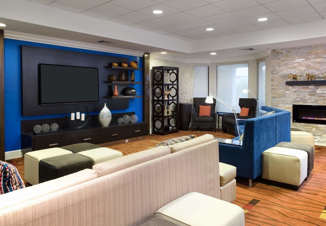 Imagen de los interiores del Hotel Courtyard By Marriott Myrtle Beach Barefoot Landing. Foto 13