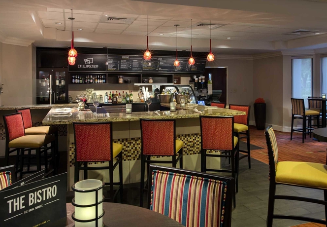 Imagen del bar/restaurante del Hotel Courtyard By Marriott Myrtle Beach Barefoot Landing. Foto 4