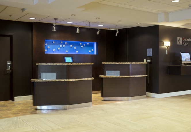 Imagen de los interiores del Hotel Courtyard By Marriott Myrtle Beach Barefoot Landing. Foto 14