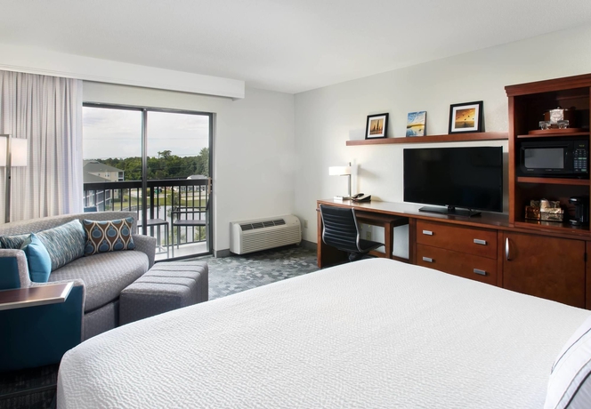 Imagen de la habitación del Hotel Courtyard By Marriott Myrtle Beach Barefoot Landing. Foto 8