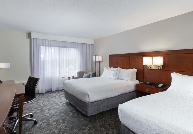 Imagen de la habitación del Hotel Courtyard By Marriott Myrtle Beach Barefoot Landing. Foto 9